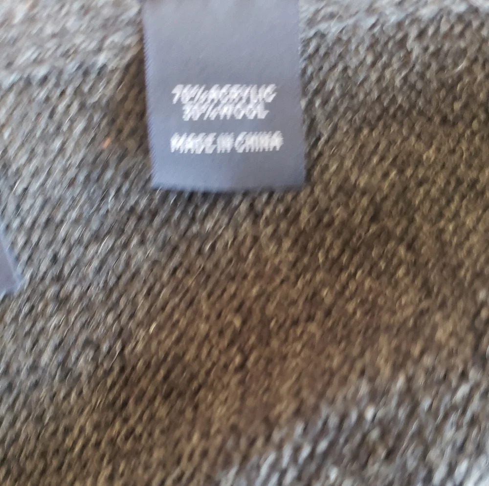 Tommy Hilfiger Charcoal and Maroon Knit Scarf